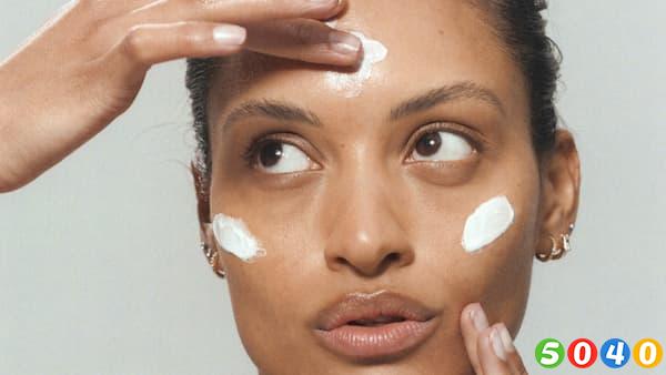 ترکیبات رتینول در کرم شب ضد چروک-5040