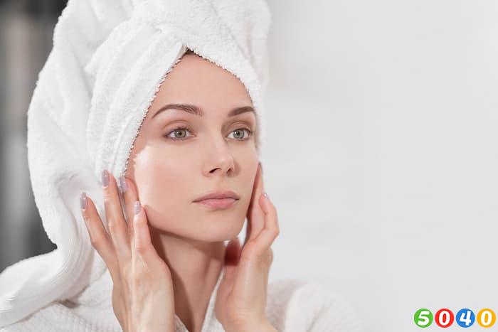 کرم روز مناسب برای پوست سالم و درخشان-5040