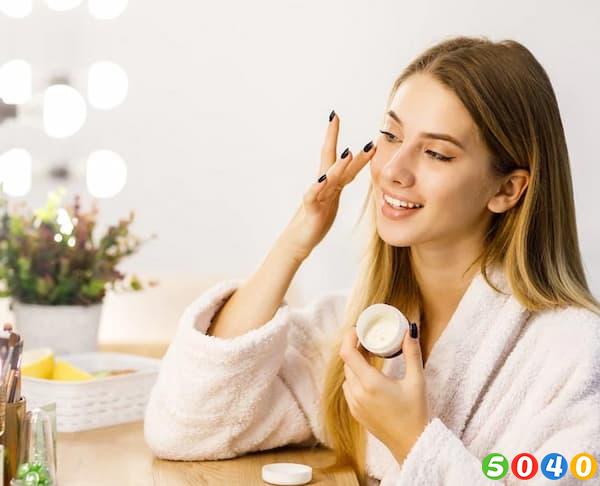 کرم گیاهی ضد لک و روشنکننده صمیم-5040