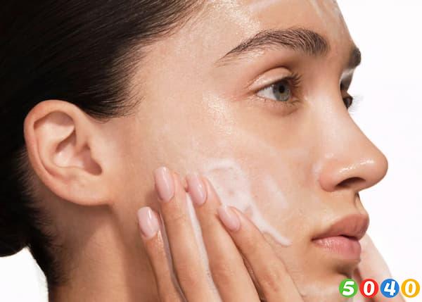 ژل شستشوی صورت مناسب پوست حساس-اچ بی